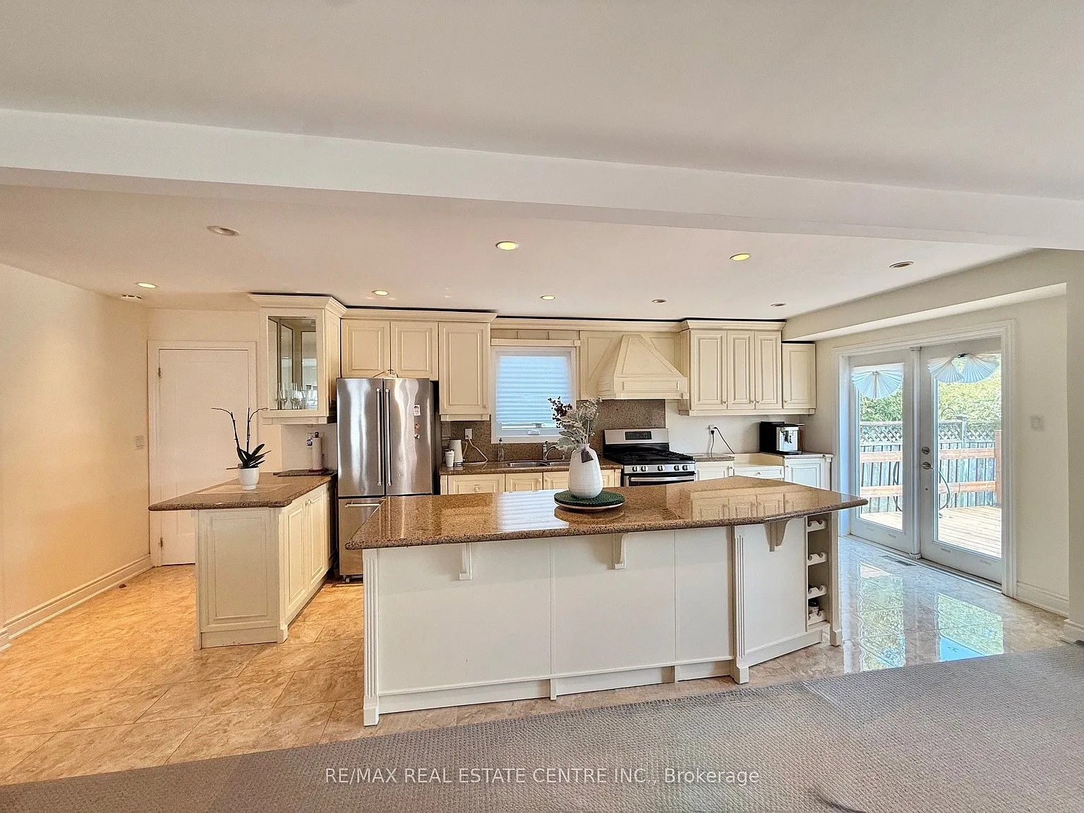 4 bed, $4,700 — Photo 4