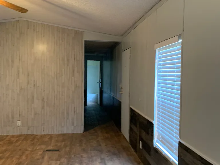 1854 Covington Ln NE — Photo 3