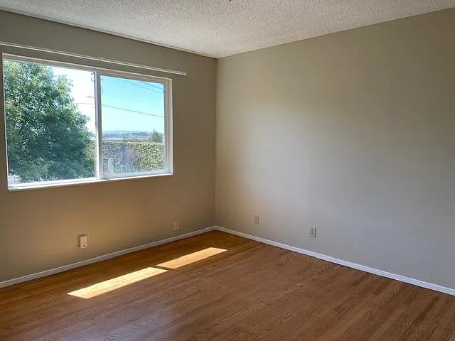 2612 San Luis St — Photo 8