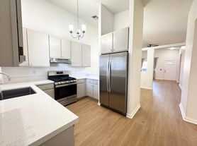 28670 Landau Blvd, Cathedral City, CA
