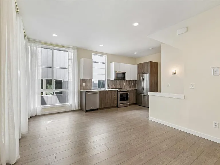 Living/Dining Area