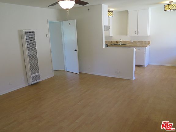 2nd image of 1432 Stanford St