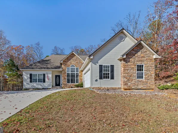 3443 Phoenix Cove Dr, Gainesville, GA 30506