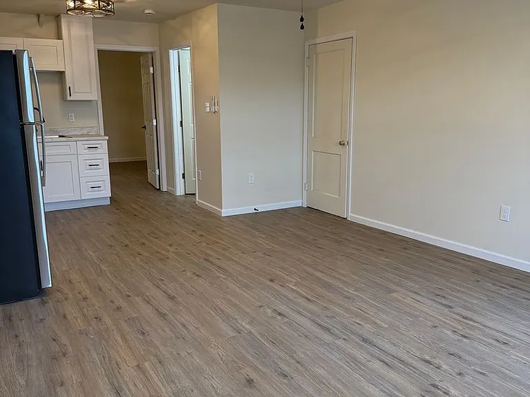 309 Main St #5 — Photo 13
