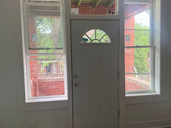 5th image of 1222 S Karlov Ave #3