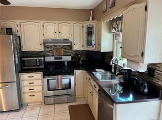 14 Rutledge Ave, Highland Mills, NY 10930