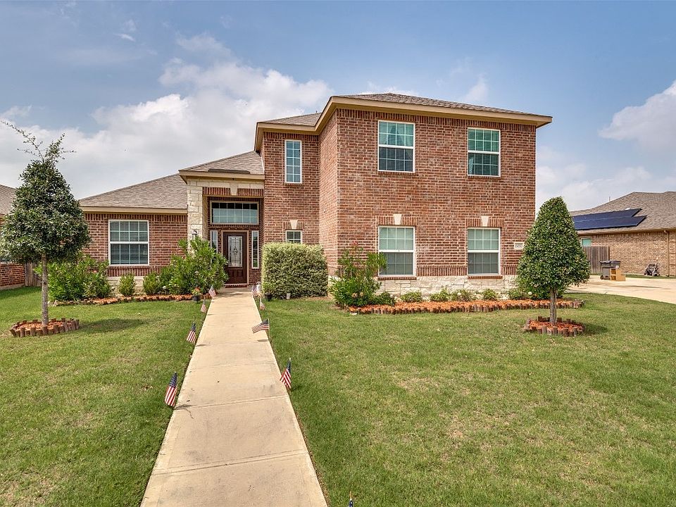 1st image of 605 Roaring Springs Dr