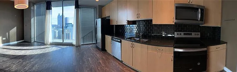 400 W Peachtree St NW #3707 — Photo 16