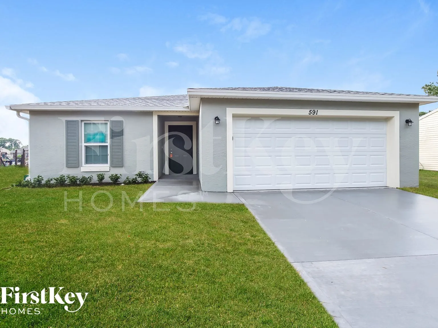 4 bed, 2.0 bath, 1833 sqft, $2,330 — Photo 1