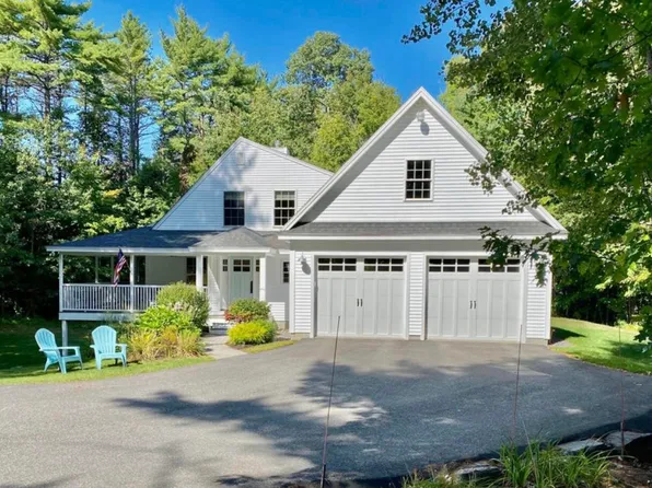 9 Ridge Road, Raymond, ME 04071