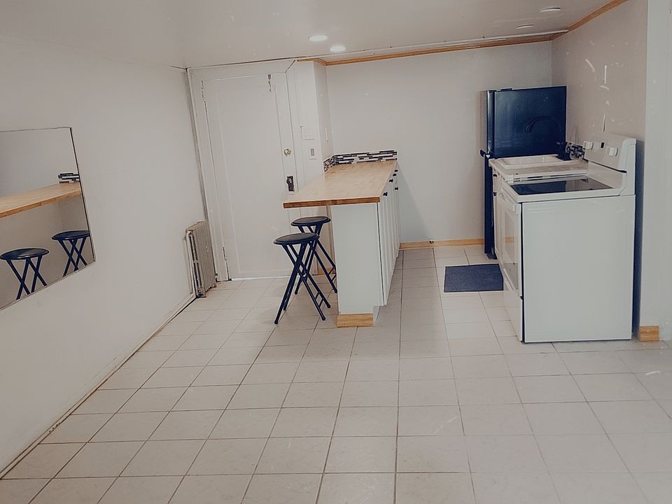 1st image of 89 Sterling St #2