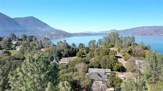 1st image of 10658 Edgewater Dr
