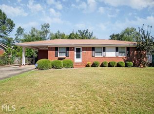 102 Linda Dr, Warner Robins, GA 31093