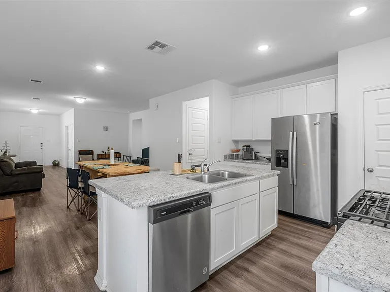 21214 George Vancouver Ct — Photo 7