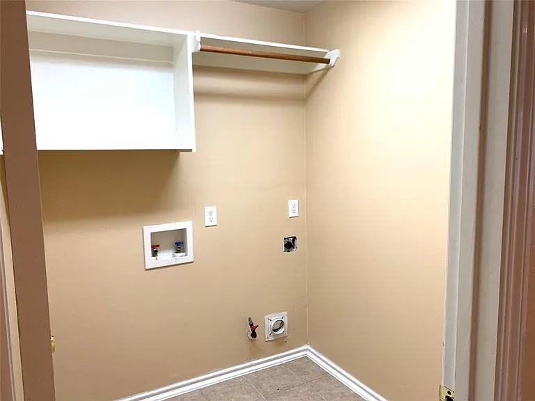 9119 Melody Park Ln — Photo 23