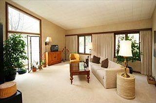 3rd image of 2816 Parkwyn Dr