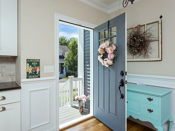 2nd image of 14 Millstone Dr #14