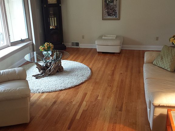 3rd image of 37634 Brookwood Dr