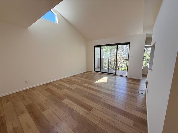2nd image of 2005 Parrott Dr Unit B