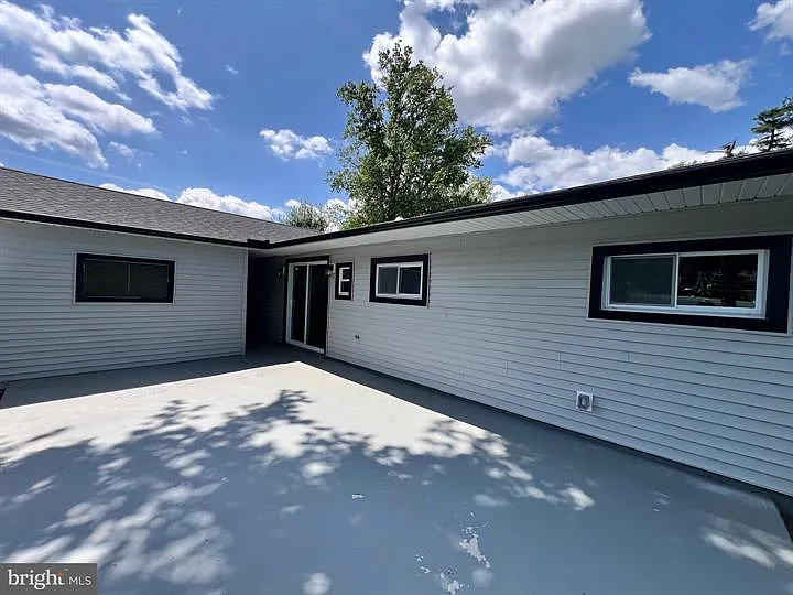 208 Thornridge Dr — Photo 19