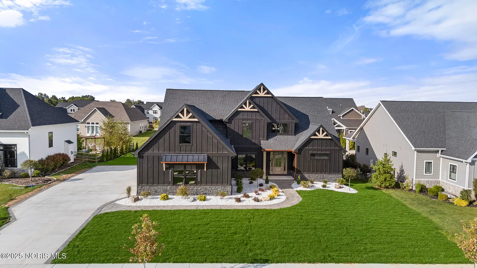 9304 Bowman Farms Ln photo 1
