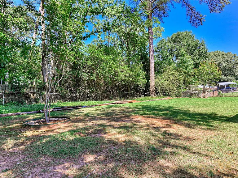 2705 Bolling Rd — Photo 45