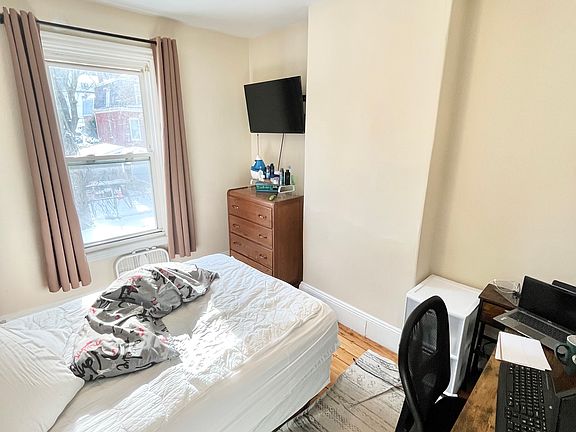 5th image of 12 Woodmont St #1