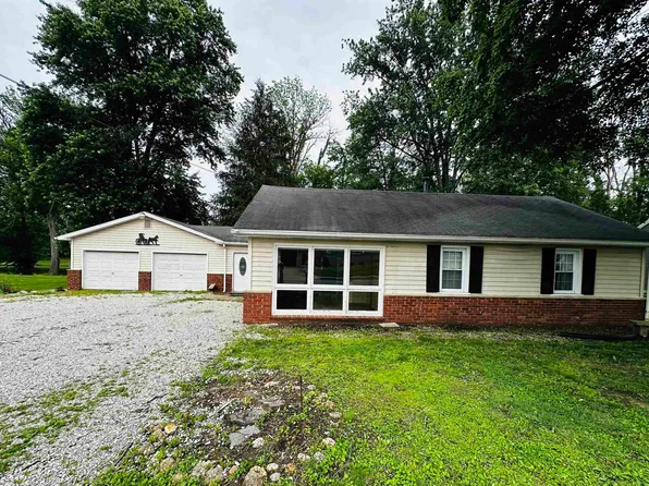 10 Daviess Dr, Washington, IN 47501