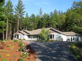 655 Sleepy Hollow Loop, Grants Pass, OR 97527