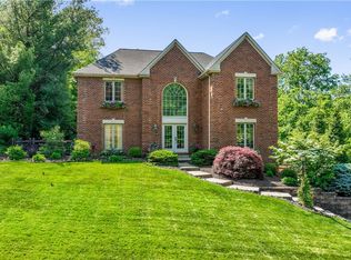 100 Hickory Heights Dr, Bridgeville, PA 15017