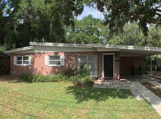 304 Cooke St, Leesburg, FL 34748