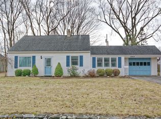 1069 Alheim Dr, Schenectady, NY 12303