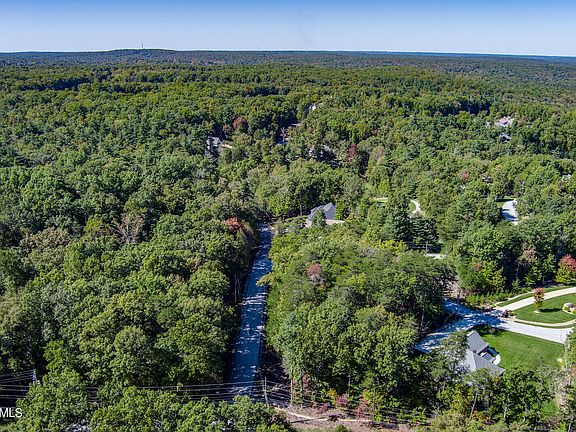 5th image of Lindsey Knoll Ct