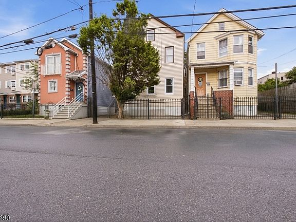 3rd image of 65 Highland Ave