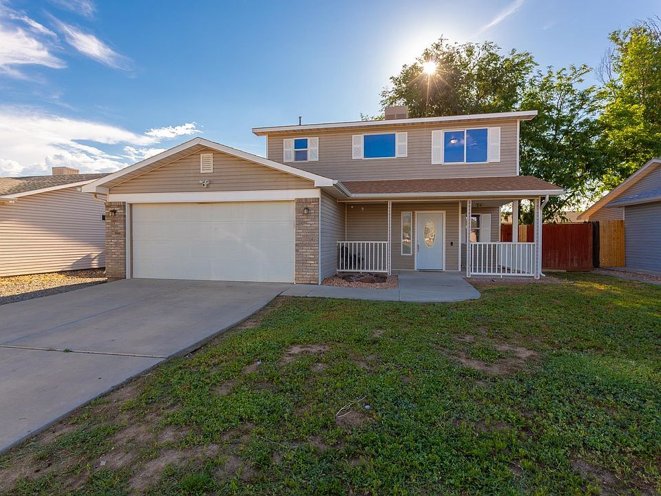 1st image of 485 1/2 Ridge Ln