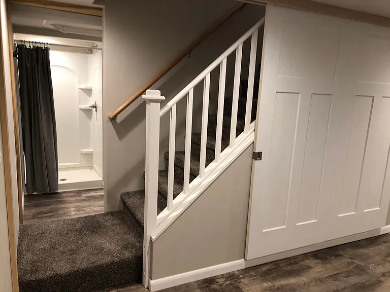 1607 Plymouth Ave — Photo 18