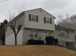 13481 Stevens Rd, Philadelphia, PA 19116