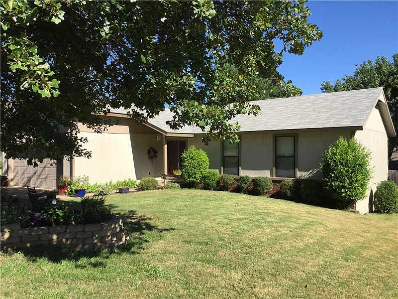 1st image of 2544 N Hampton Ct