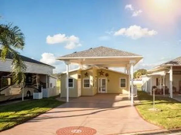 854 Plantation Dr, Titusville, FL 32780