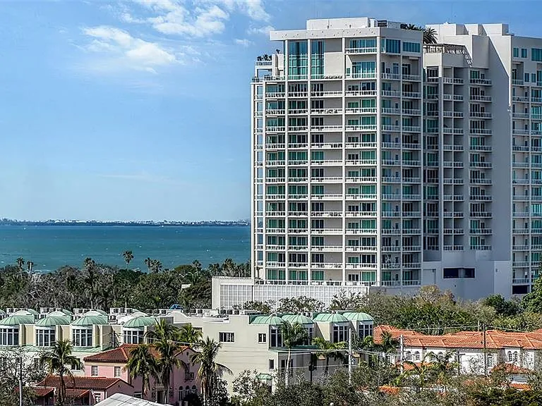 33 S Palm Ave #804 — Photo 49