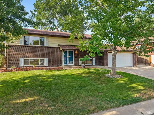 9641 W 64th Place, Arvada, CO 80004
