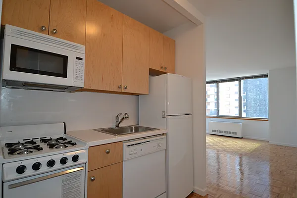 Rented by POG Real Estate, Inc. | media 16