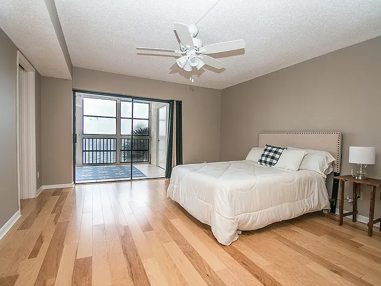 200 S Sykes Creek Pkwy — Photo 9
