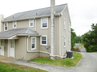 810 W Main St, Ephrata, PA 17522