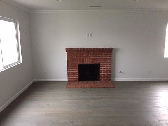 2nd image of 5822 Hedda St