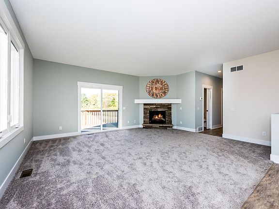 2nd image of 3760 Bungalow Path
