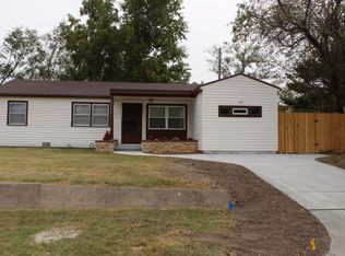 1427 E Cloverdale Dr, Wichita, KS 67219