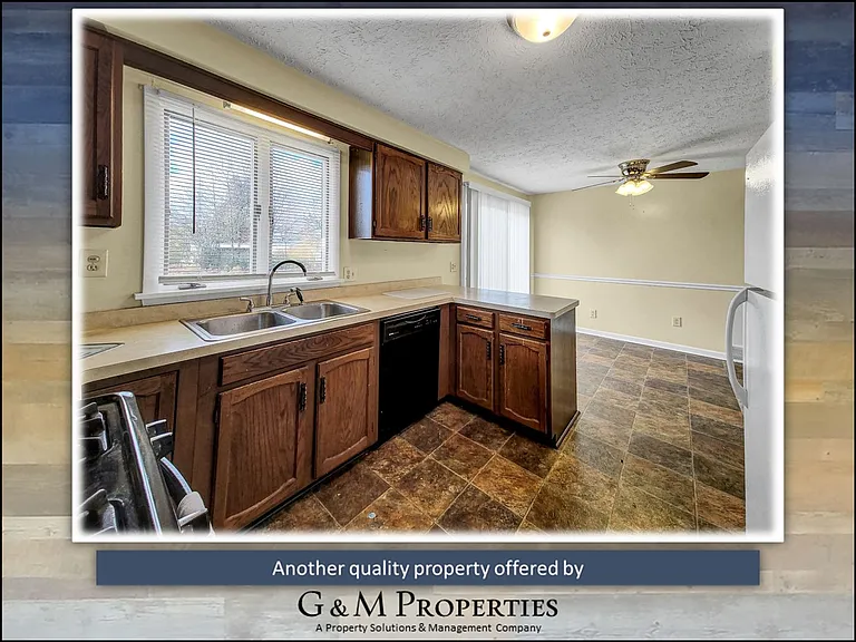 33 Lightwood Ln — Photo 12