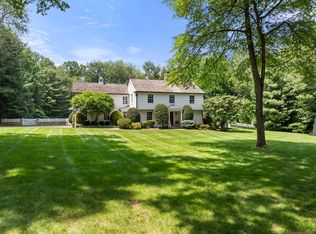 92 Hornbeam Rd, Fairfield, CT 06824