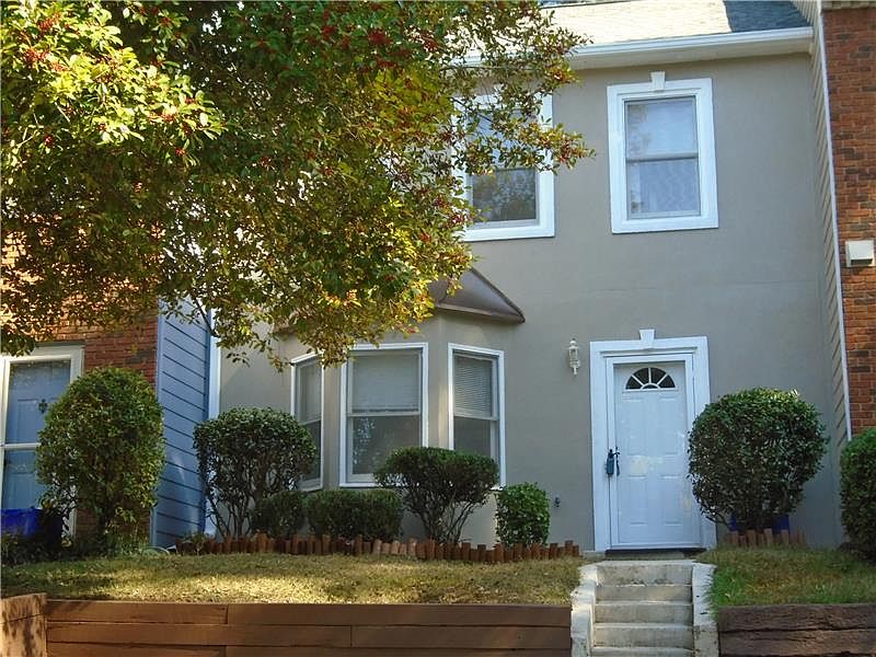 1st image of 1411 Poplar Pointe SE